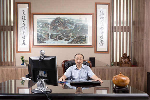 General Manager<br/>Mr. Heinz Wang